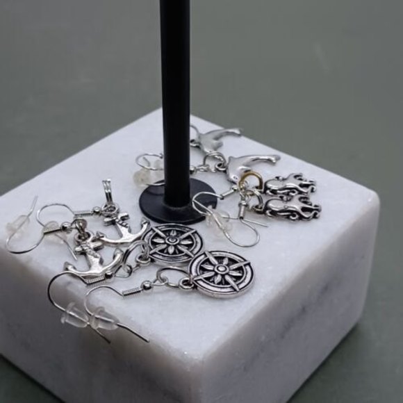Lot of 4 Earrings Nautical Theme Silvertone Octopus Dolphin Compass Anchor - Picture 10 of 12